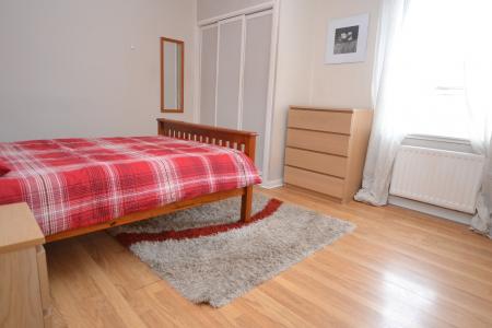 2 bedroom Flat to let in Royston Mains Gardens, Granton, Edinburgh, EH5