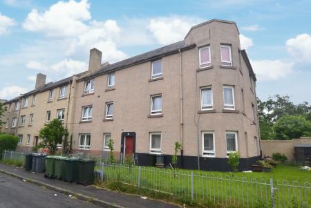 2 bedroom Flat to let in Royston Mains Gardens, Granton, Edinburgh, EH5