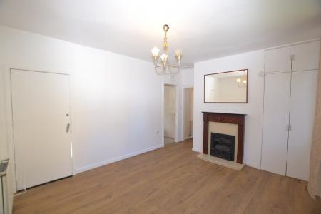 2 bedroom Flat to let in Marionville Road, Abbeyhill, Edinburgh, EH7
