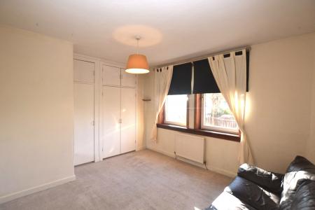 2 bedroom Flat to let in Marionville Road, Abbeyhill, Edinburgh, EH7