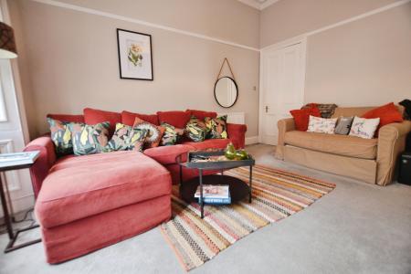 1 bedroom Flat to let in Leslie Place, Edinburgh, EH4