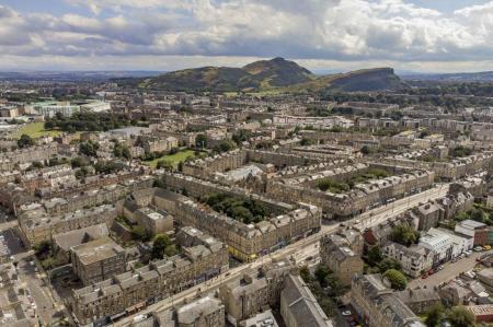 1 bedroom Flat to let in Albert Street, Leith, Edinburgh, EH7