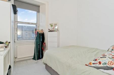 1 bedroom Flat to let in Albert Street, Leith, Edinburgh, EH7