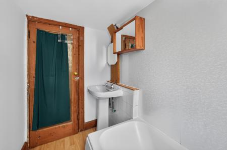 1 bedroom Flat for sale in 73, 1F2 Angle Park Terrace, Edinburgh, EH11 2JP