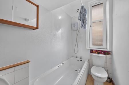 1 bedroom Flat for sale in 73, 1F2 Angle Park Terrace, Edinburgh, EH11 2JP