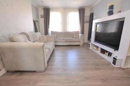 3 bedroom Flat to let in Mansfield Place, Newtongrange, EH22
