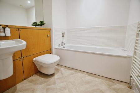2 bedroom Flat to let in Western Harbour Terrace, Edinburgh, EH6