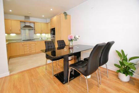 2 bedroom Flat to let in Western Harbour Terrace, Edinburgh, EH6