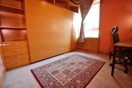 2 bedroom Flat to let in Anchorfield, Edinburgh, EH6