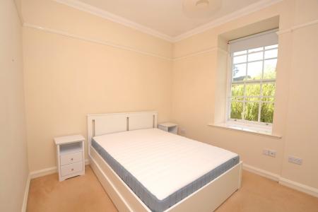 2 bedroom Flat to let in East Suffolk Park, Newington, Edinburgh, EH16