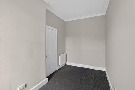 2 bedroom Flat for sale in 1F2, 55 Restalrig Road, Edinburgh, EH6 8BE