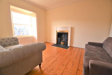 2 bedroom Flat to let in Carlton Street, Stockbridge, Edinburgh, EH4