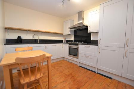 2 bedroom Flat to let in Carlton Street, Stockbridge, Edinburgh, EH4