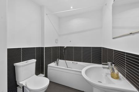 2 bedroom Flat for sale in 10 Flat 5 Tinto Place, Edinburgh, EH6 5FL
