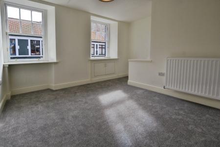 3 bedroom Flat to let in West Port, Dunbar, EH42
