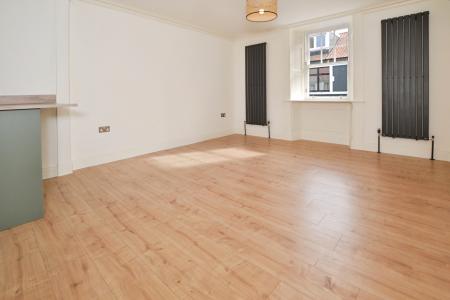 3 bedroom Flat to let in West Port, Dunbar, EH42