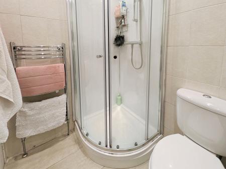 3 bedroom Flat to let in Barony Street, Edinburgh, EH3