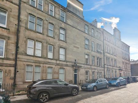 1 bedroom Flat to let in Comely Bank Row, Stockbridge, Edinburgh, EH4