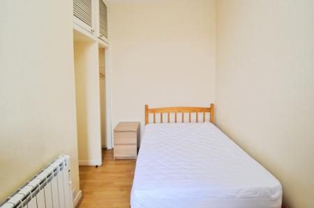 1 bedroom Flat to let in Wheatfield Place, Edinburgh, EH11