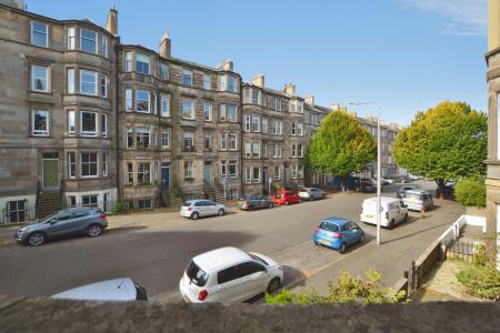 2 bedroom Flat to let in Brunswick Street, Edinburgh, EH7