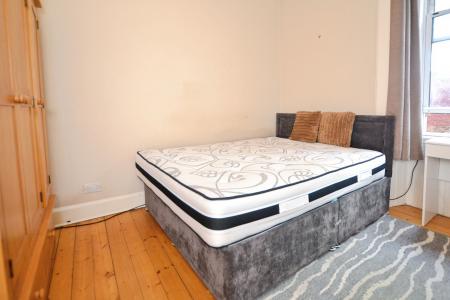 2 bedroom Flat to let in Brunswick Street, Edinburgh, EH7