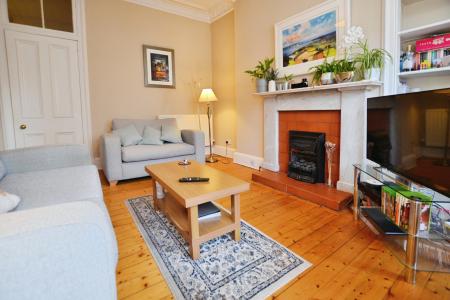 2 bedroom Flat to let in Brunswick Street, Edinburgh, EH7