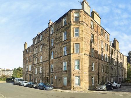 2 bedroom Flat to let in Gardners Crescent, Edinburgh, EH3