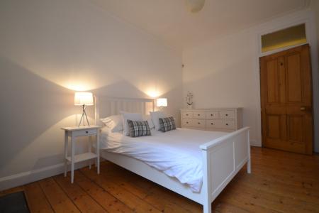 2 bedroom Flat to let in Gardners Crescent, Edinburgh, EH3