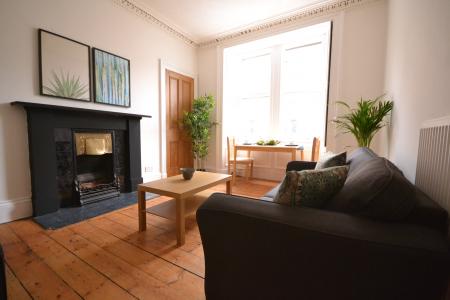 2 bedroom Flat to let in Gardners Crescent, Edinburgh, EH3