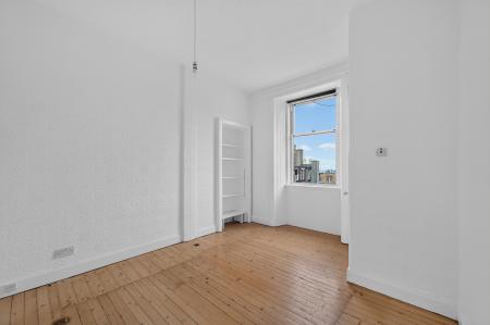 2 bedroom Flat for sale in 170 Flat 9 Great Junction Street, Edinburgh, EH6 5LJ