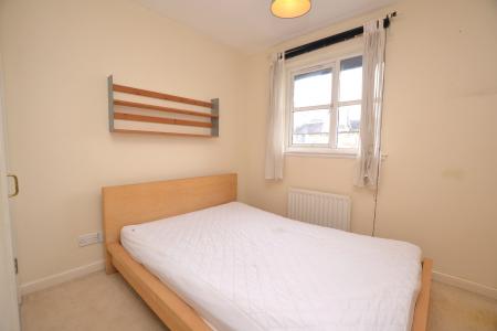 2 bedroom Flat to let in Russell Gardens, Edinburgh, EH12