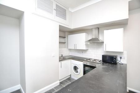 1 bedroom Flat to let in Halmyre Street, Edinburgh, EH6