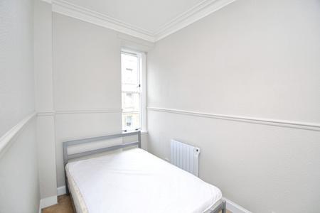 1 bedroom Flat to let in Halmyre Street, Edinburgh, EH6