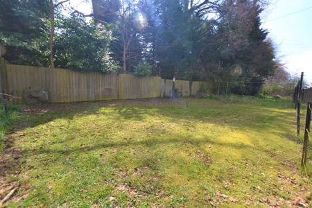 3 bedroom Flat to let in Alan Breck Gardens, Edinburgh, EH4