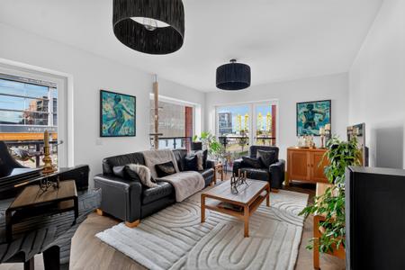 3 bedroom Flat for sale in 81 2 Ocean Drive, Leith, Edinburgh, EH6 6BR