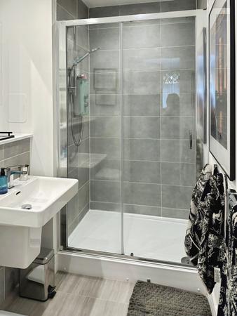3 bedroom Flat for sale in 81 2 Ocean Drive, Leith, Edinburgh, EH6 6BR