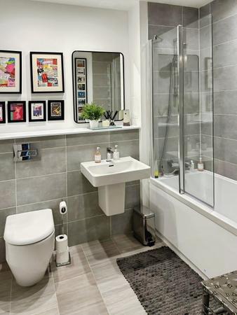 3 bedroom Flat for sale in 81 2 Ocean Drive, Leith, Edinburgh, EH6 6BR