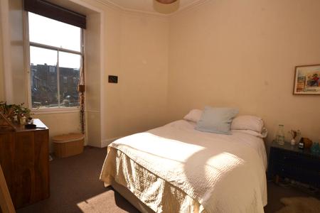 2 bedroom Flat to let in Comiston Terrace, Edinburgh, EH10