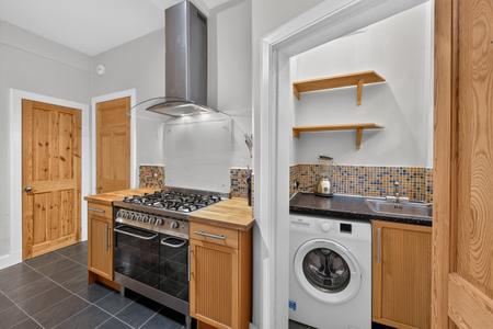 2 bedroom Flat for sale in 47 2 Dundee Terrace, Polwarth, Edinburgh, EH11 1DW