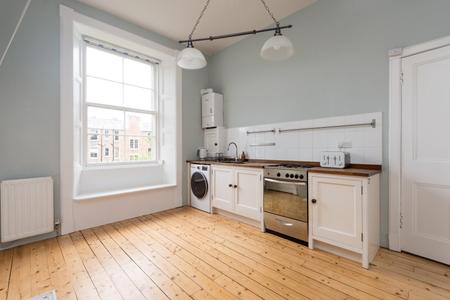 1 bedroom Flat to let in Learmonth Grove, Comely Bank, Edinburgh, EH4