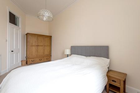1 bedroom Flat to let in Learmonth Grove, Comely Bank, Edinburgh, EH4