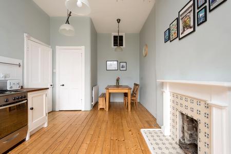 1 bedroom Flat to let in Learmonth Grove, Comely Bank, Edinburgh, EH4
