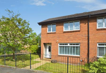 3 bedroom Semi-detached house to let in Drylaw House Gardens, Drylaw, Edinburgh, EH4
