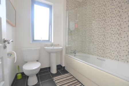 3 bedroom Terraced House to let in Philip Terrace, Edinburgh, EH16