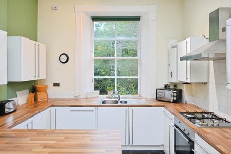 1 bedroom Flat to let in Comely Bank Street, Stockbridge, Edinburgh, EH4