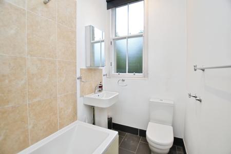 1 bedroom Flat to let in Comely Bank Street, Stockbridge, Edinburgh, EH4