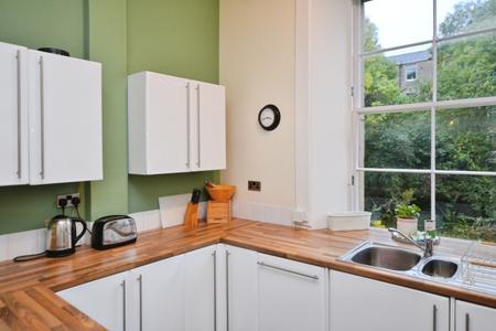 1 bedroom Flat to let in Comely Bank Street, Stockbridge, Edinburgh, EH4