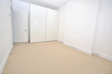 3 bedroom Flat to let in Craigleith Hill Loan, Edinburgh, EH4