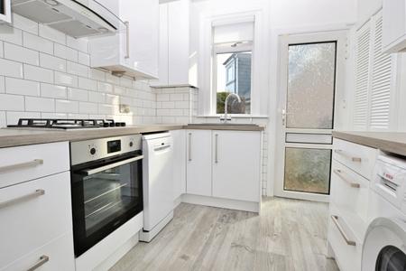 3 bedroom Flat to let in Craigleith Hill Loan, Edinburgh, EH4