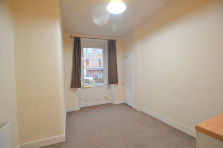 1 bedroom Flat to let in Bryson Road, Edinburgh, EH11
